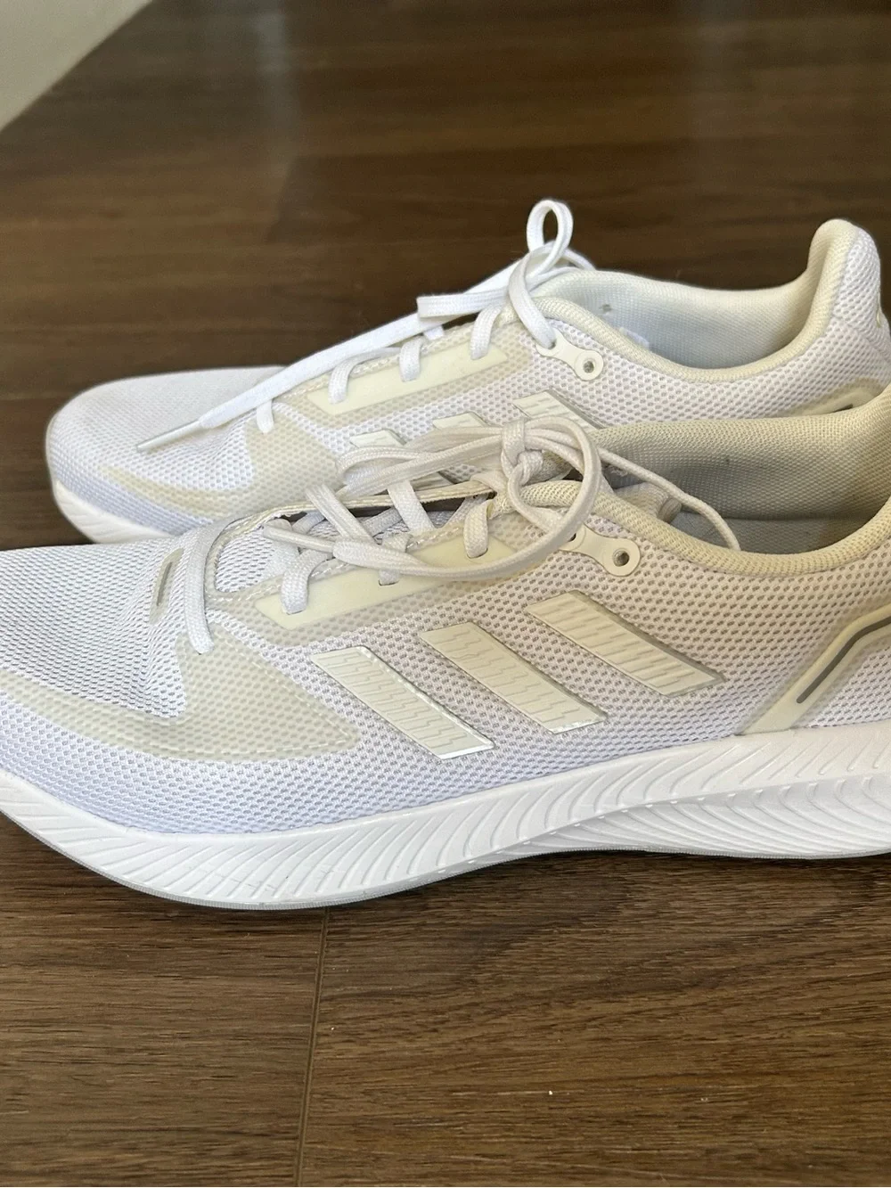 adidas women’s white